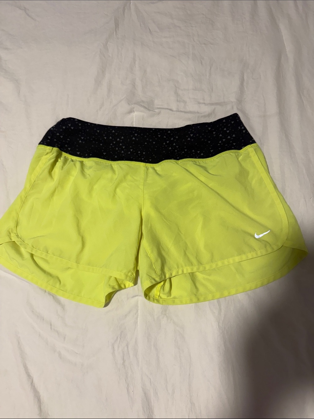 Nike Women’s Neon Yellow, Coral and Pink Tie-Dye Running Shorts Lot of 3 Size S - Picture 6 of 11